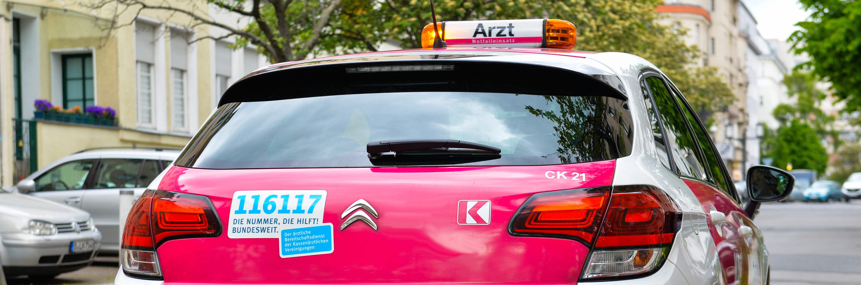 Der Ärztliche Bereitschaftsdienst der KV Berlin Für den Ärztlichen Bereitschaftsdienst der KV Berlin sind spezielle Fahrzeuge im Einsatz